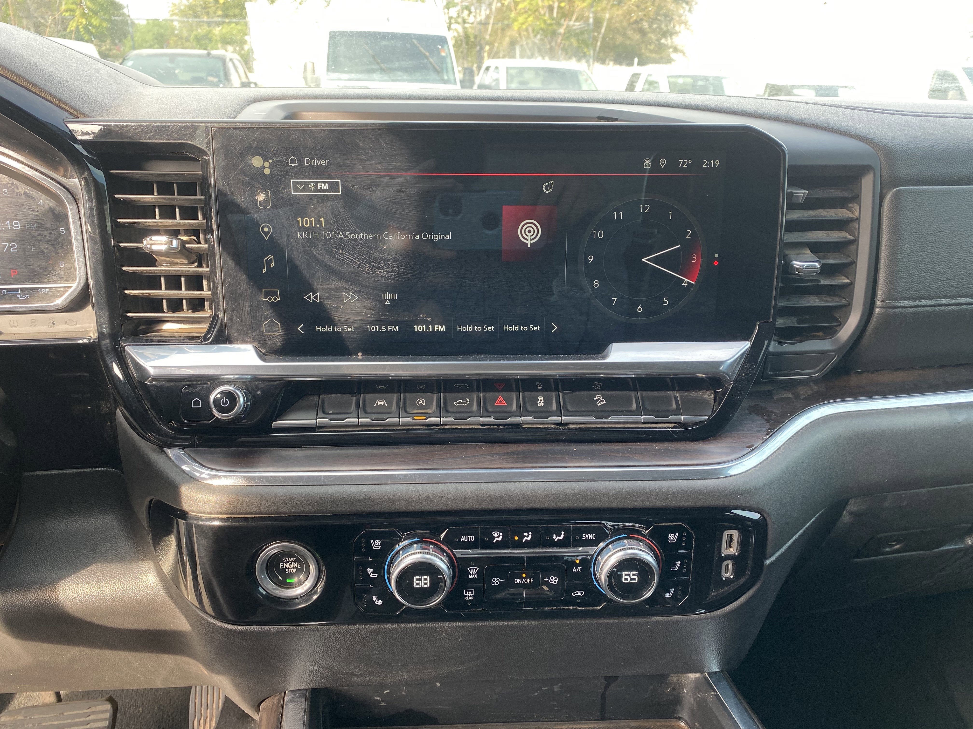 Used 2022 GMC Sierra 1500 SLT w/ SLT Convenience Package image 14