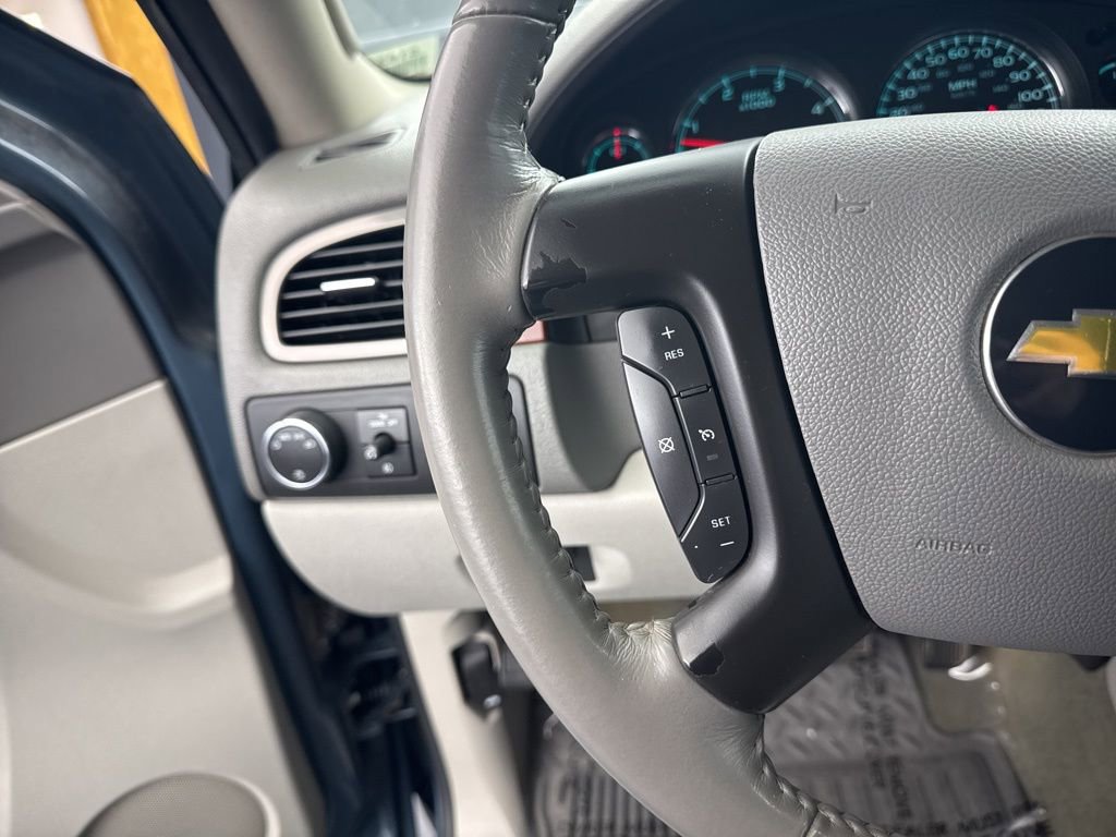 Used 2011 Chevrolet Silverado 2500 LTZ AWD/4WD image 23