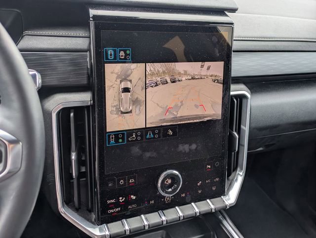 Used 2025 GMC Acadia Elevation image 22
