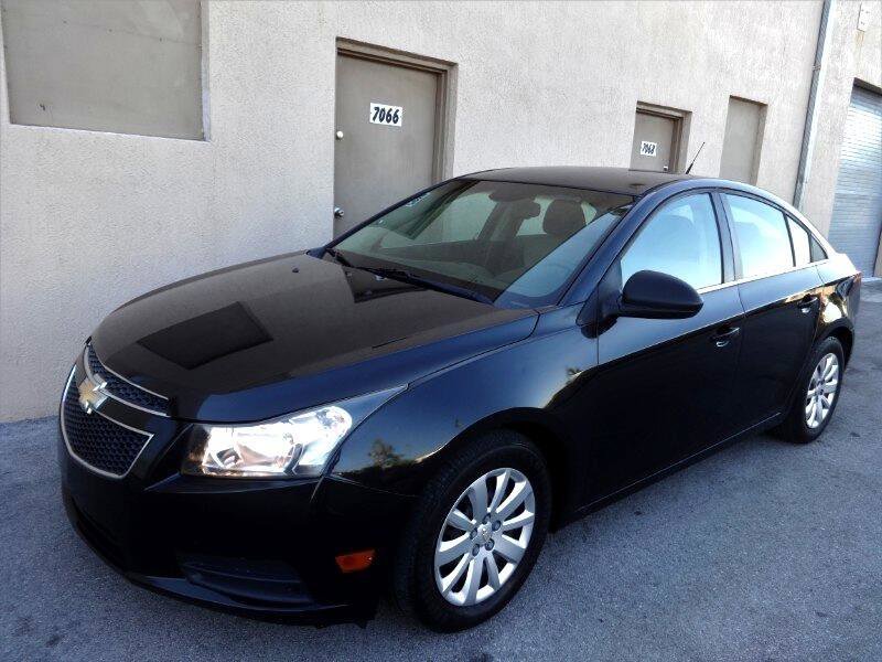 Used 2011 Chevrolet Cruze LS w/ Connectivity Package FWD image 17