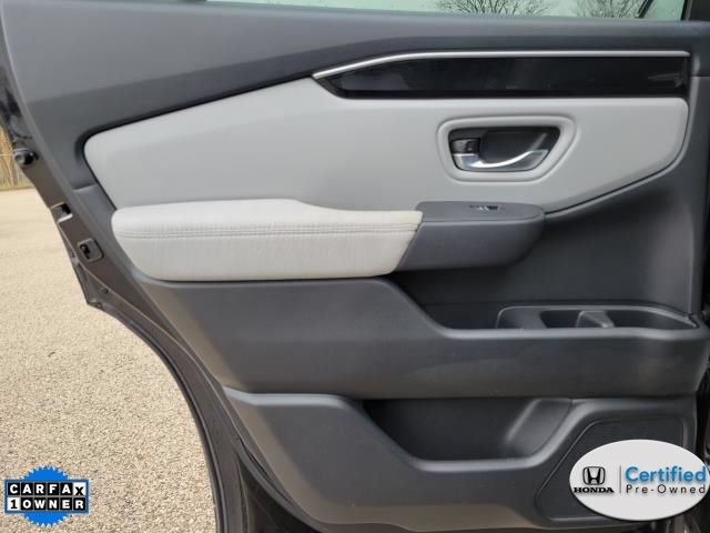 Certified 2023 Honda Pilot LX image 8