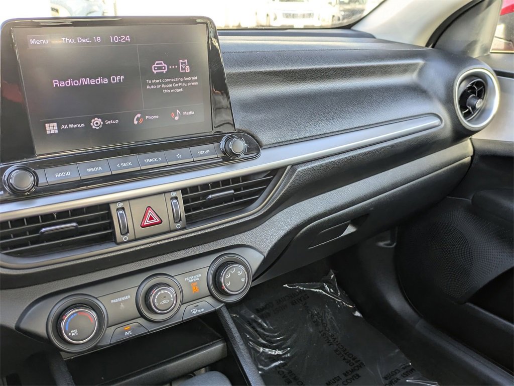 Used 2024 Kia Forte LXS image 15