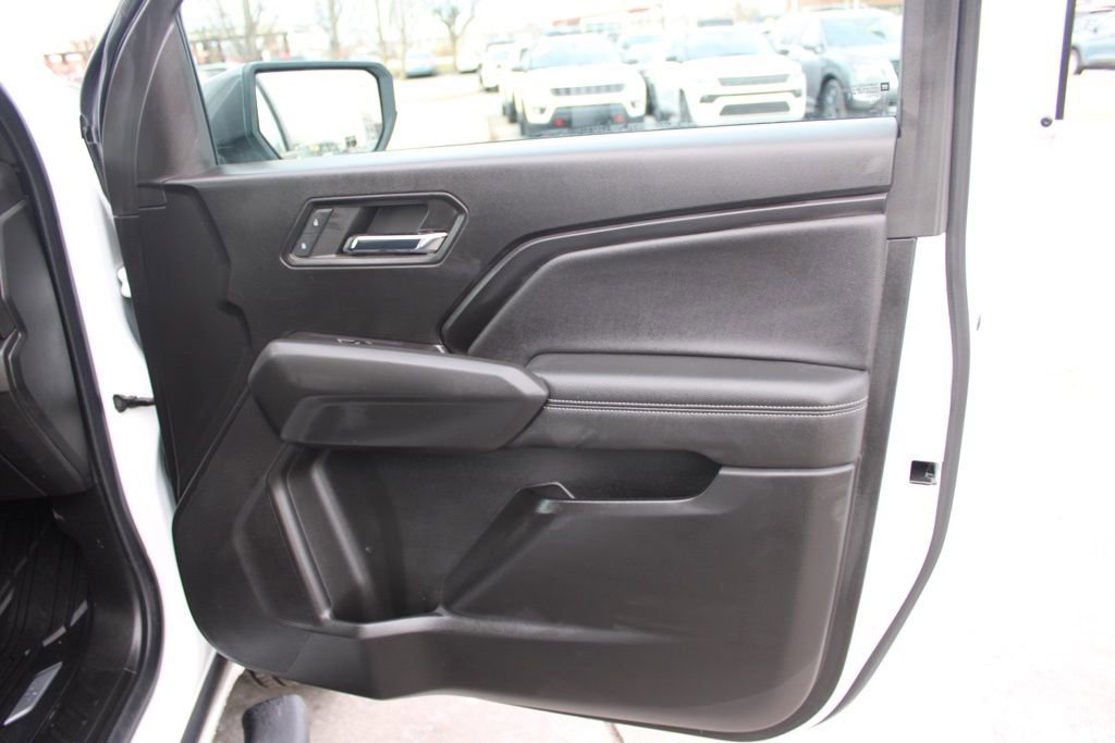 Used 2023 Chevrolet Colorado LT w/ LT Convenience Package II image 22