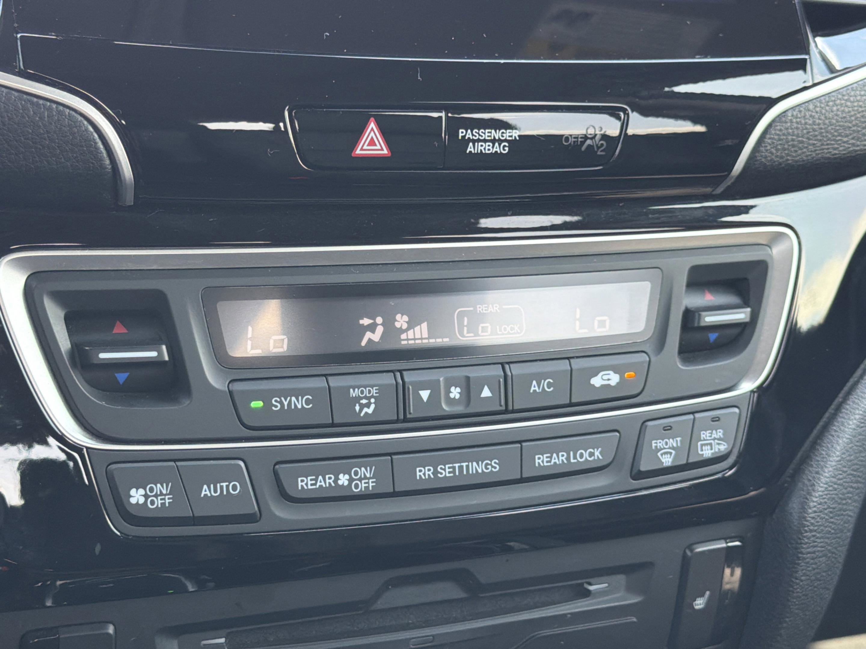 Certified 2020 Honda Pilot Touring image 14