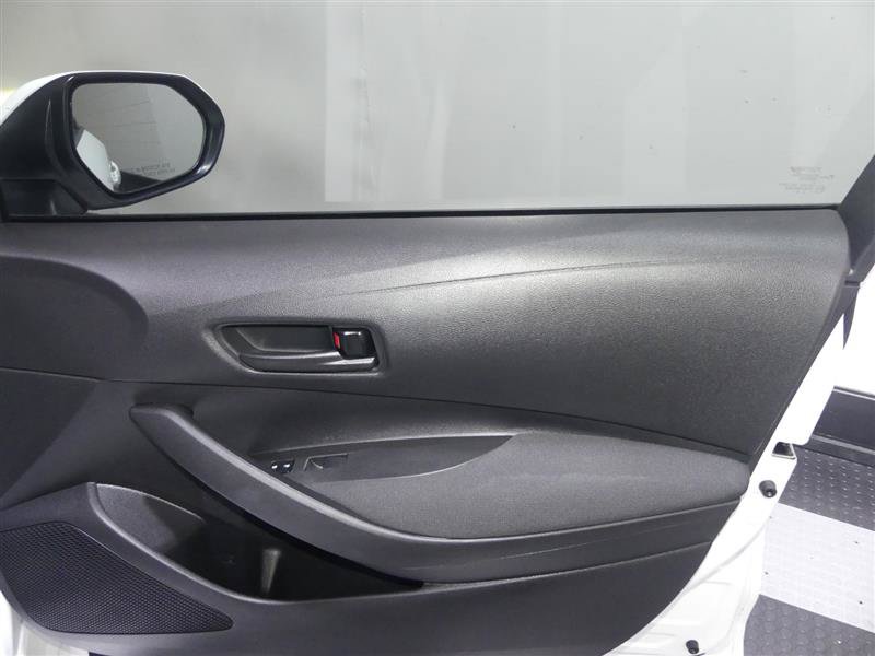 Used 2022 Toyota Corolla LE FWD image 18