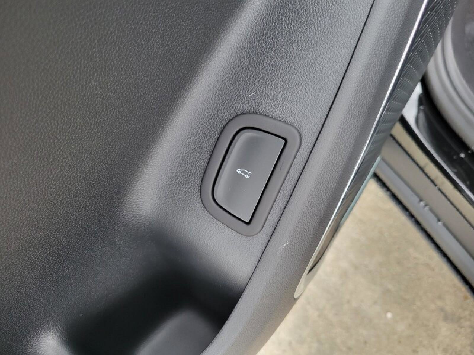 New 2026 GMC Acadia Elevation w/ Black Edition image 13