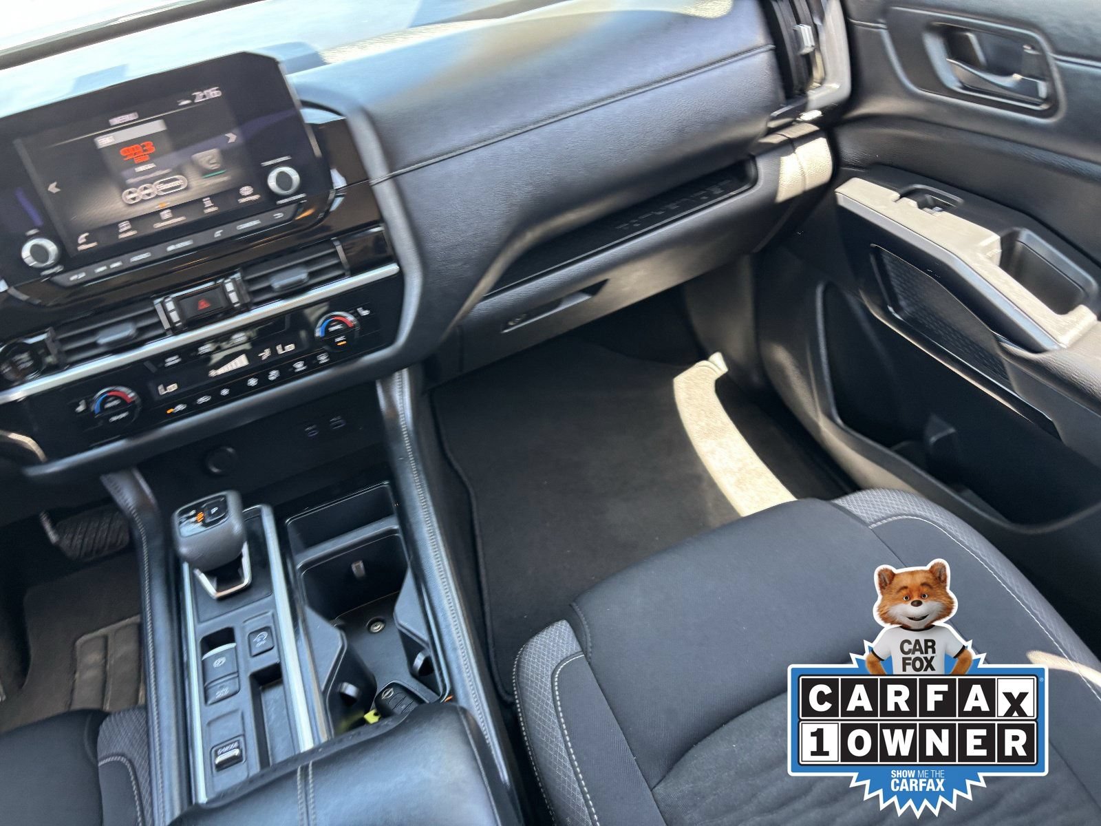 Certified 2025 Nissan Pathfinder SV FWD image 17