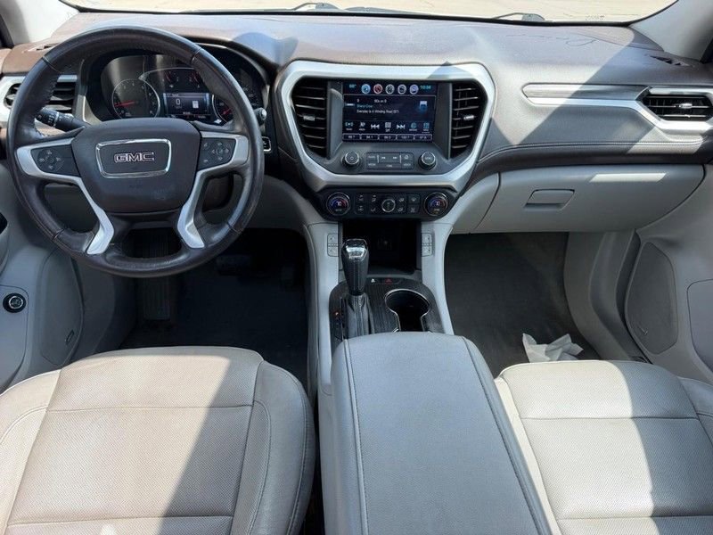 Used 2018 GMC Acadia SLT AWD/4WD image 12