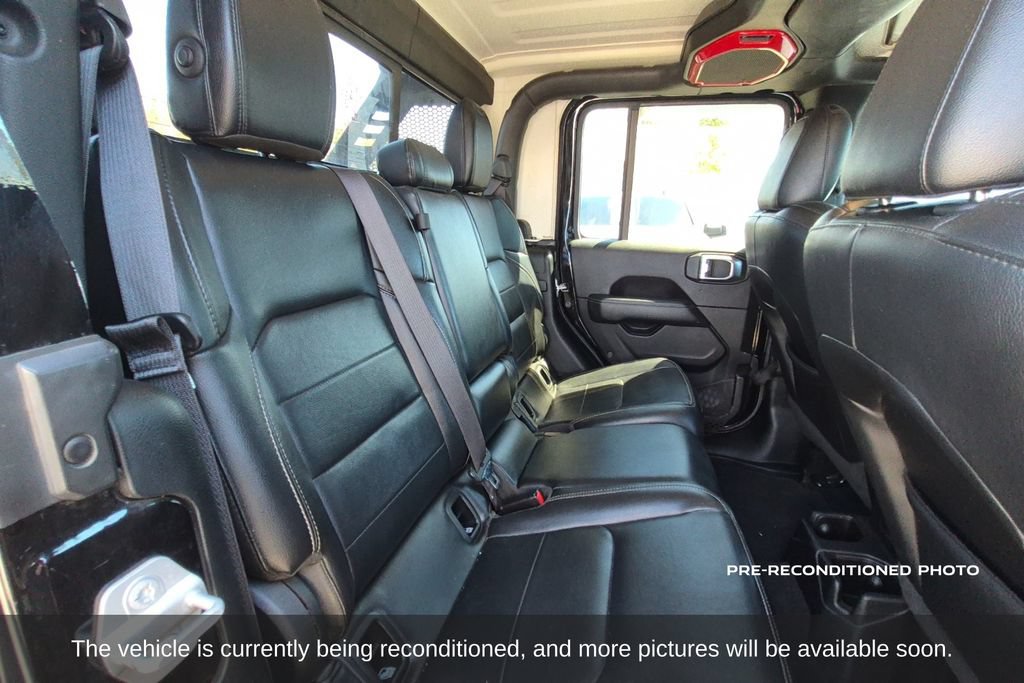 Used 2020 Jeep Gladiator Overland AWD/4WD image 13