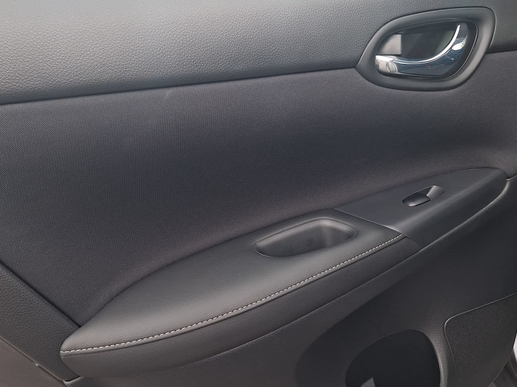 Used 2016 Nissan Sentra S FWD image 14