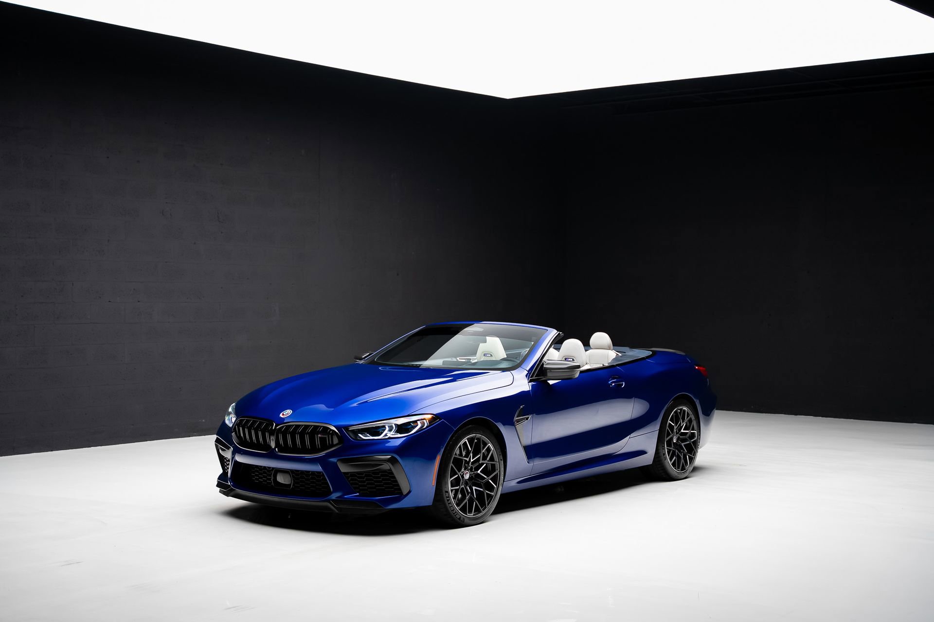 Used 2023 BMW M8 Competition w/ M Carbon Exterior Package image 6