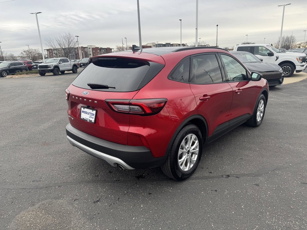 New 2025 Ford Escape Active w/ Cold Weather Package image 5