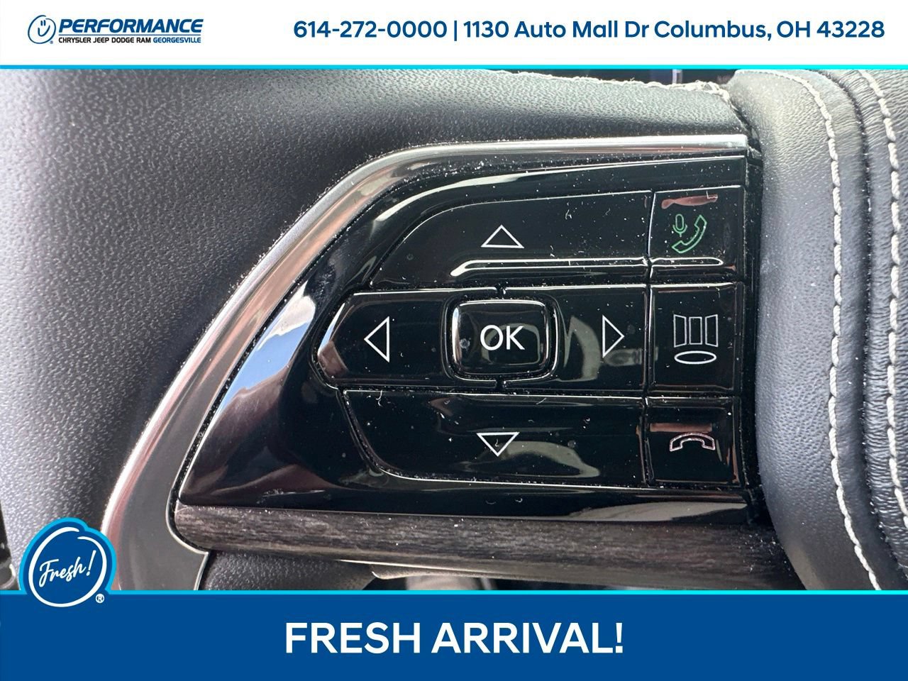 Used 2023 Jeep Grand Cherokee Overland AWD/4WD image 18