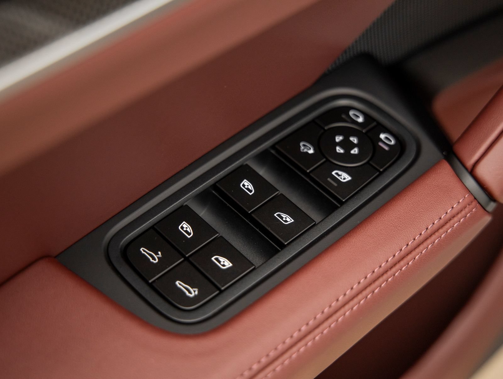 New 2026 Porsche Cayenne S AWD/4WD image 21