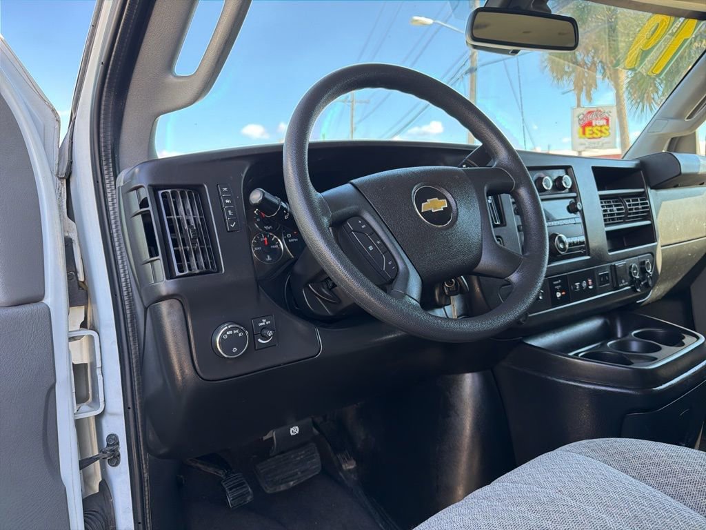 Used 2019 Chevrolet Express 3500 LT w/ LT Preferred Equipment Group RWD image 8