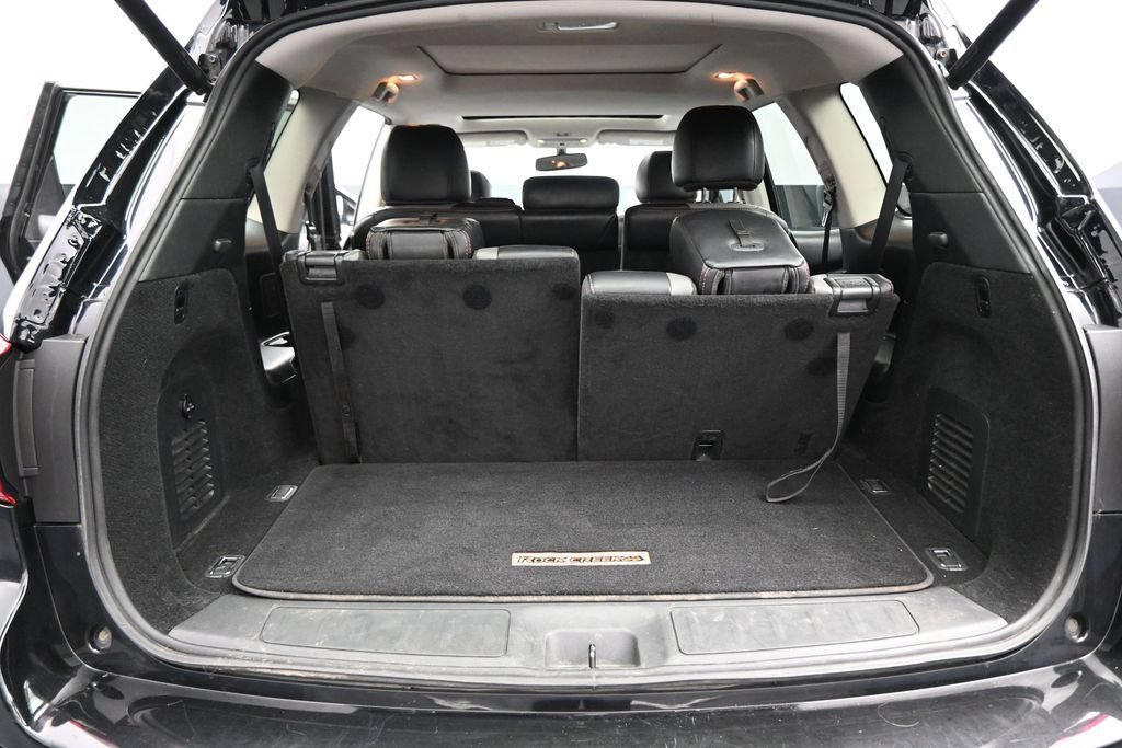 Used 2020 Nissan Pathfinder SL AWD/4WD image 33