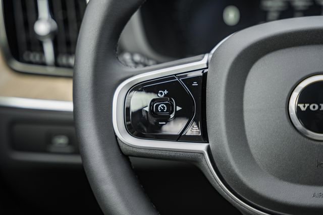New 2026 Volvo XC60 B5 Plus w/ Protection Package Premier image 29