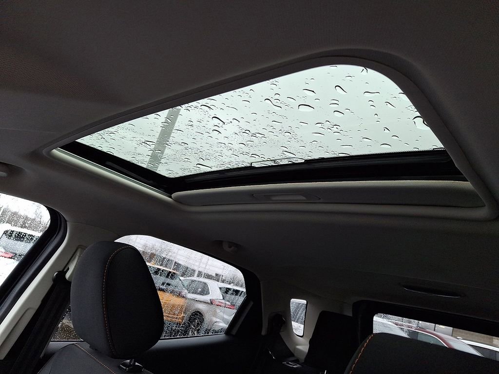 Certified 2022 Ford EcoSport SE w/ SE Convenience Package image 14