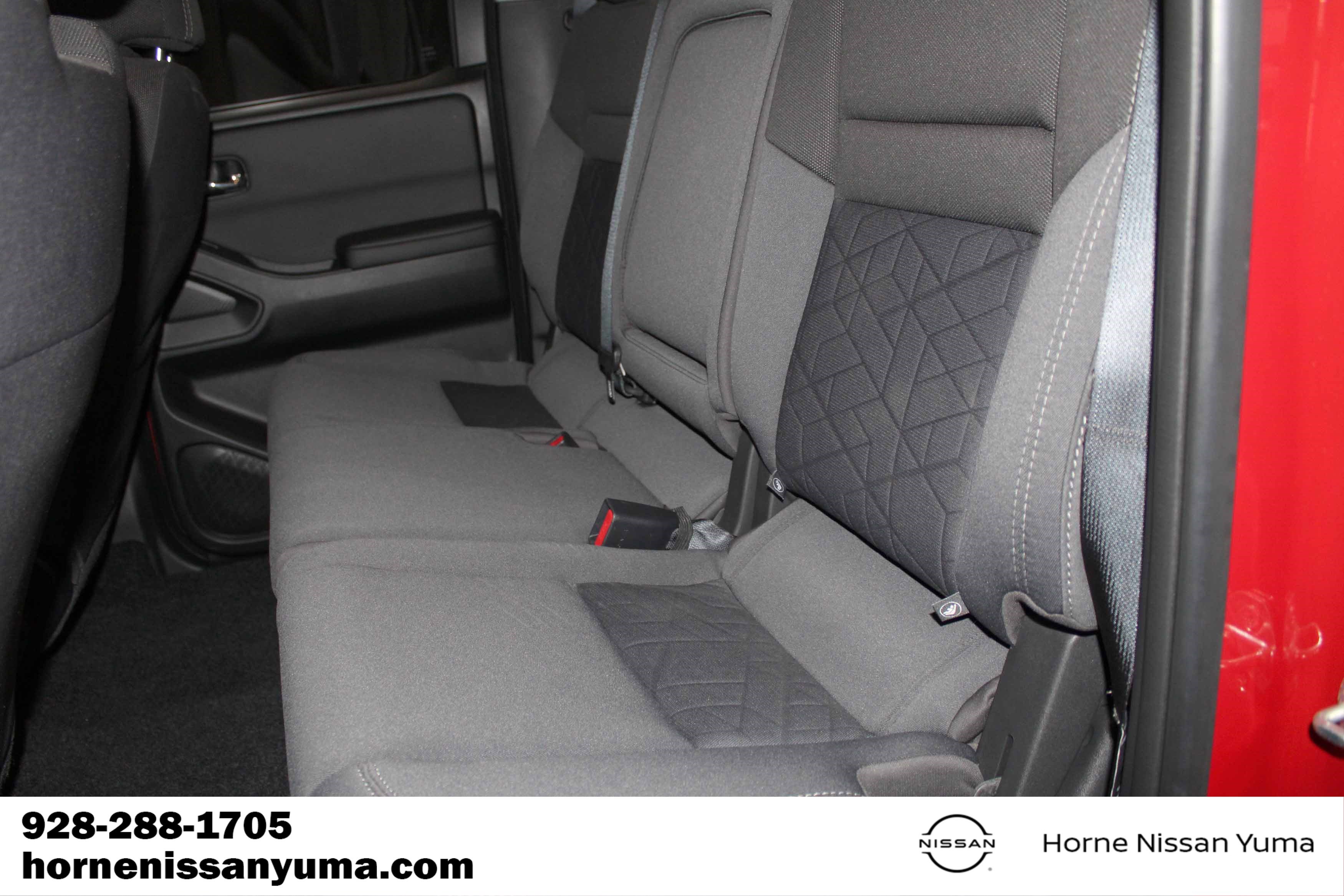 Certified 2025 Nissan Frontier SV RWD image 5