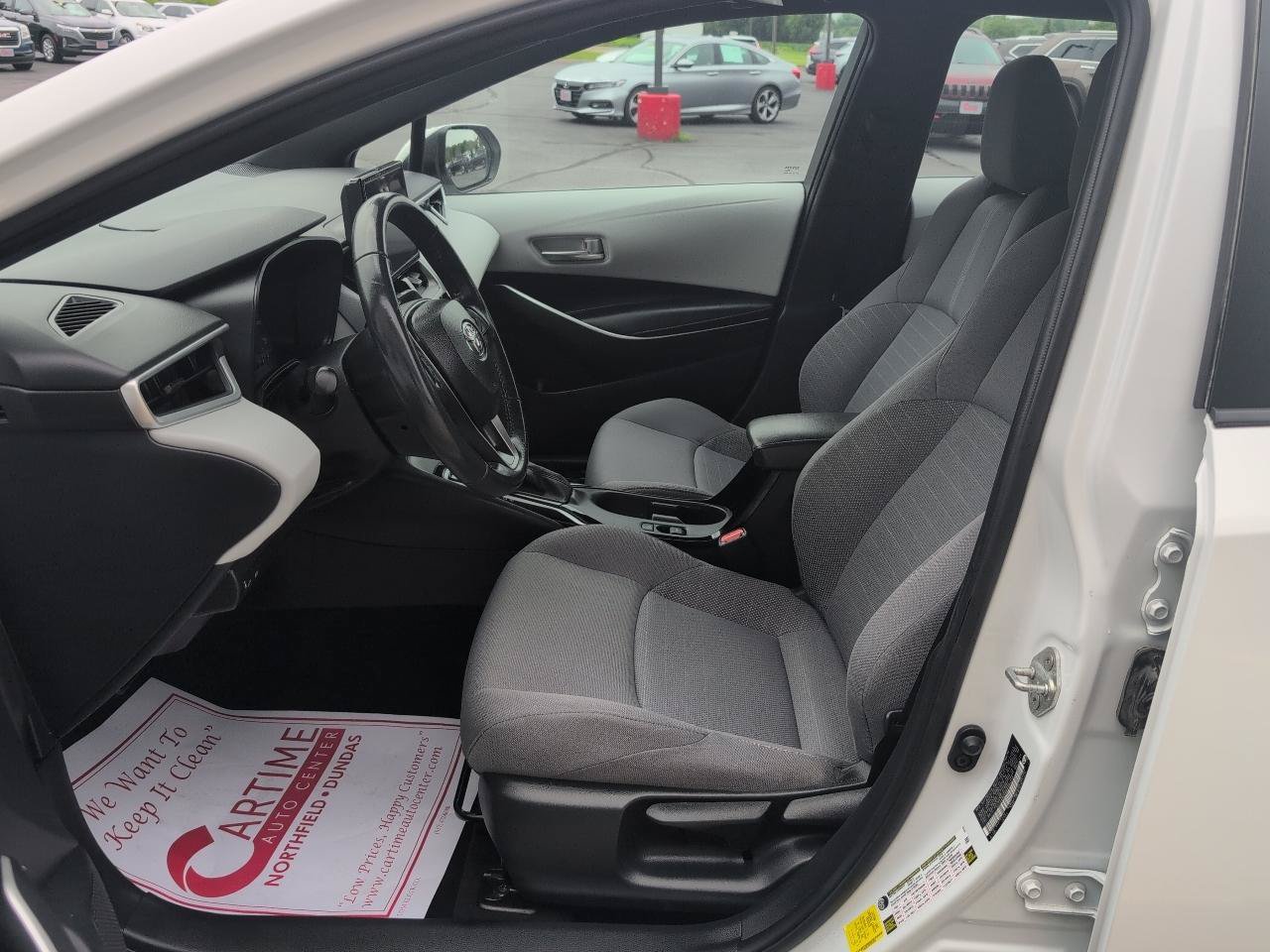 Used 2024 Toyota Corolla SE FWD image 9