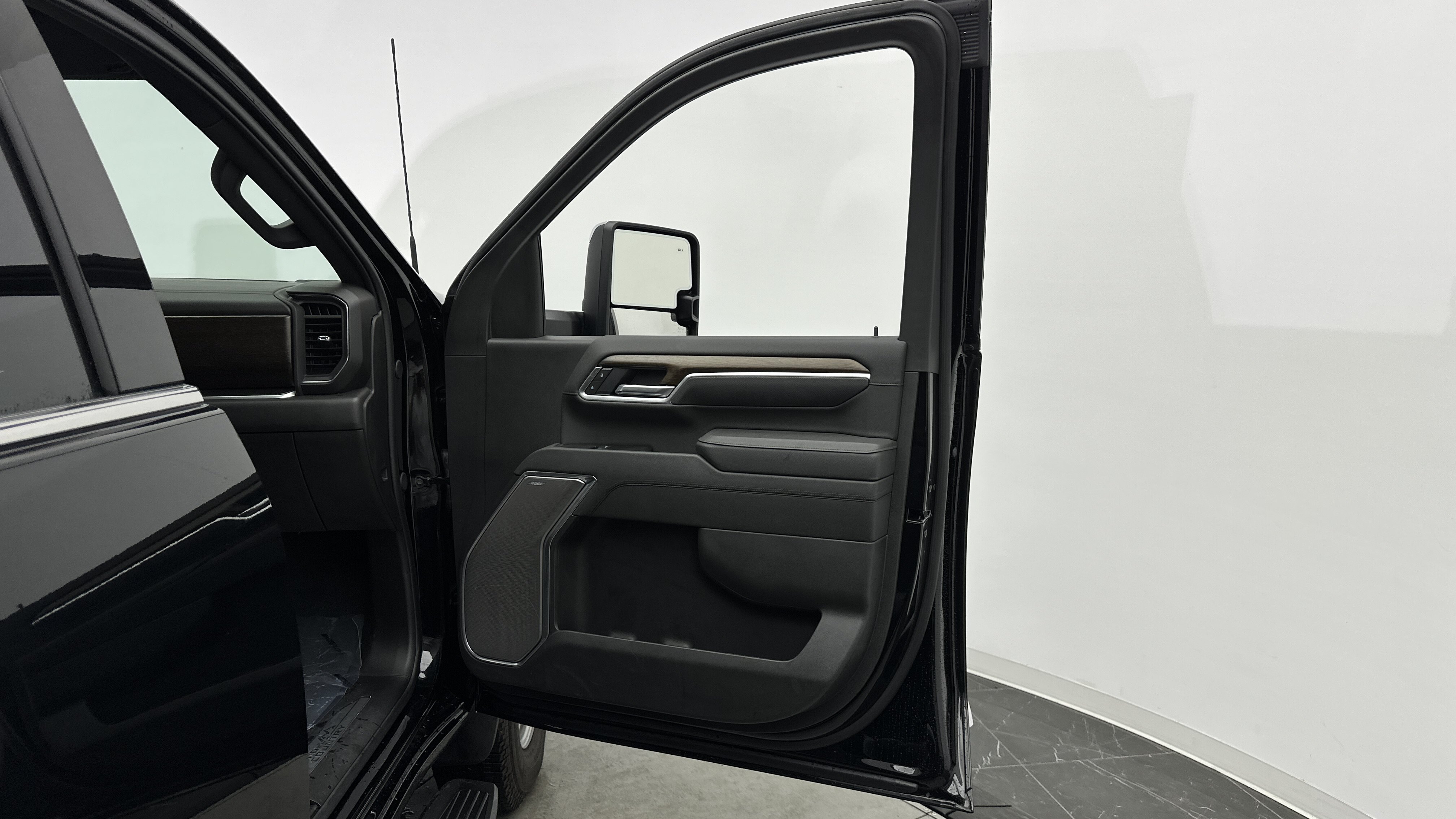 Used 2026 Chevrolet Silverado 3500 High Country AWD/4WD image 36