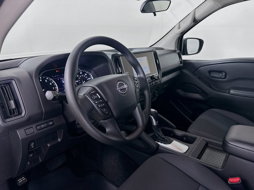 Used 2025 Nissan Frontier S RWD image 9