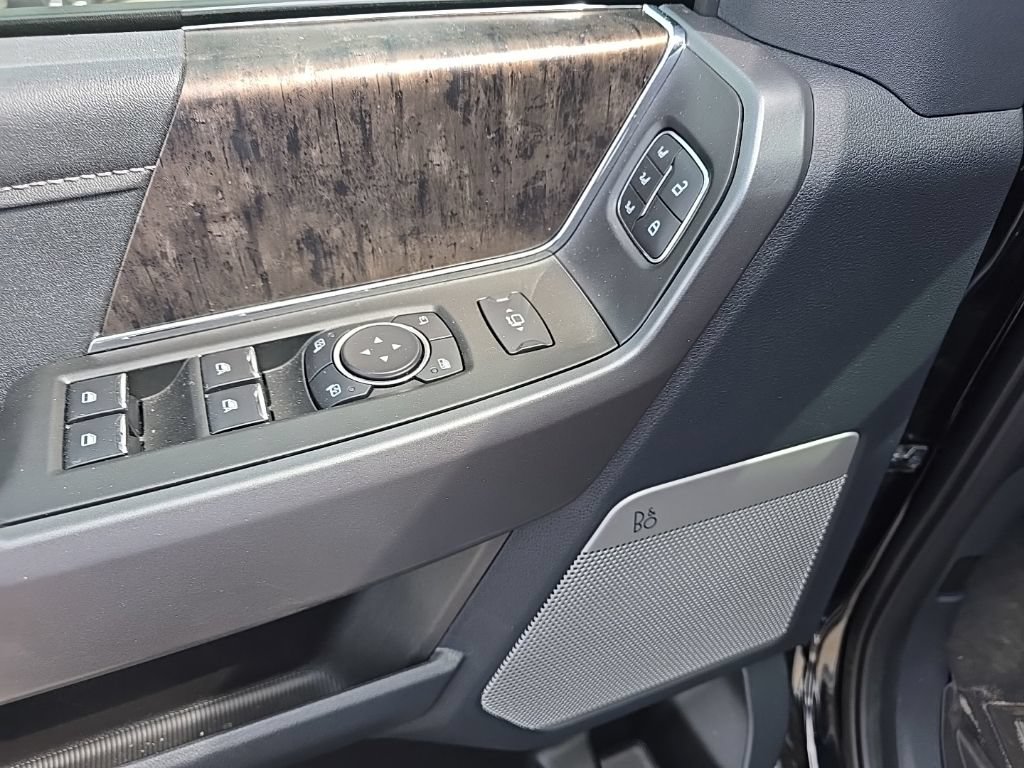 Used 2024 Ford F350 Lariat w/ FX4 Off-Road Package AWD/4WD image 9