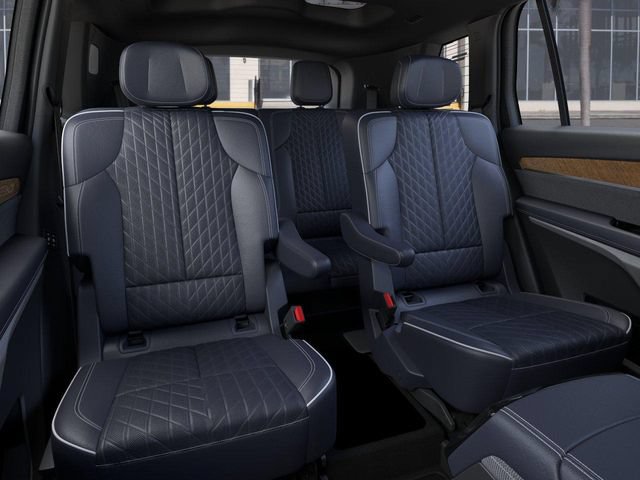 New 2026 Cadillac Vistiq Premium Luxury AWD/4WD image 17