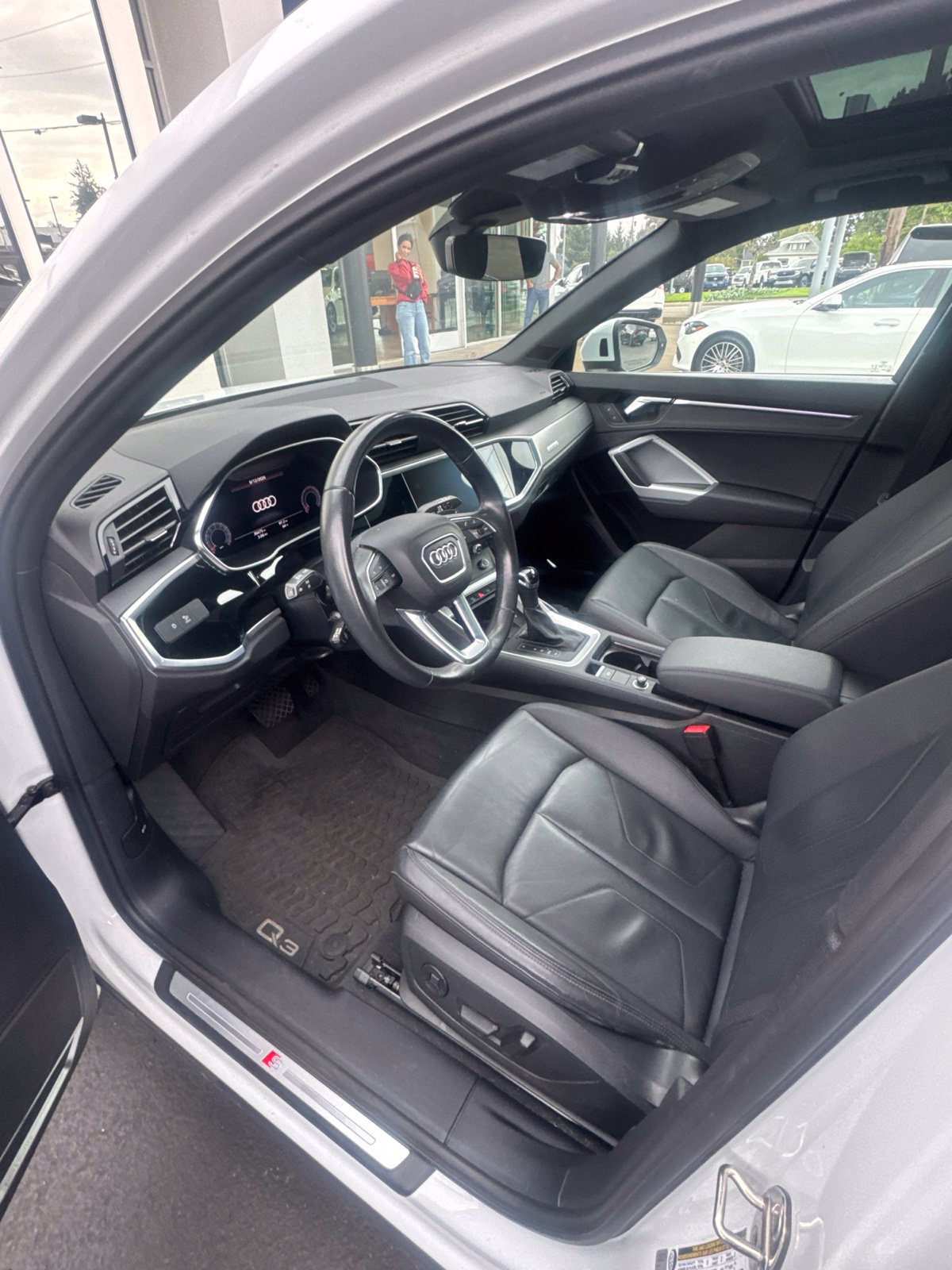 Used 2021 Audi Q3 2.0T Premium Plus w/ Premium Plus Package AWD/4WD image 10