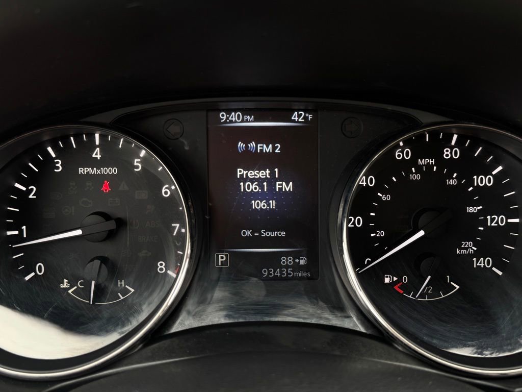 Used 2017 Nissan Rogue S image 12