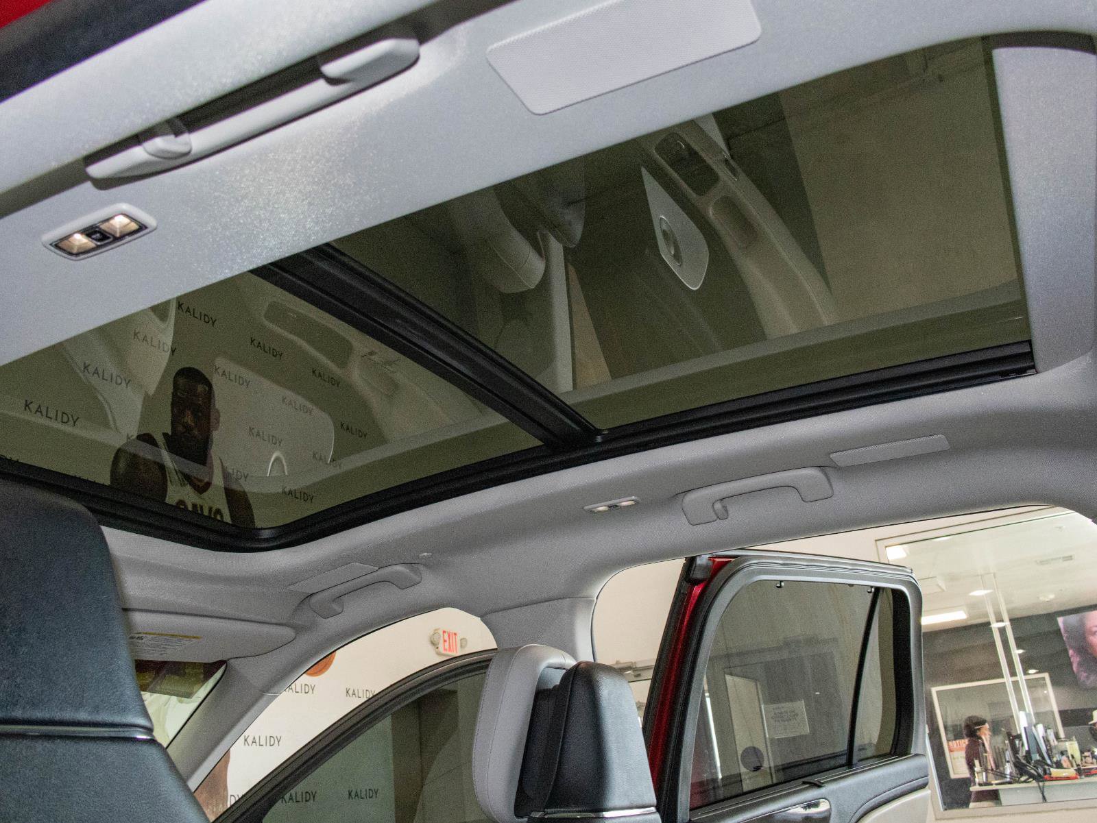 Used 2025 Lincoln Aviator Reserve w/ Equipment Group 201A image 14