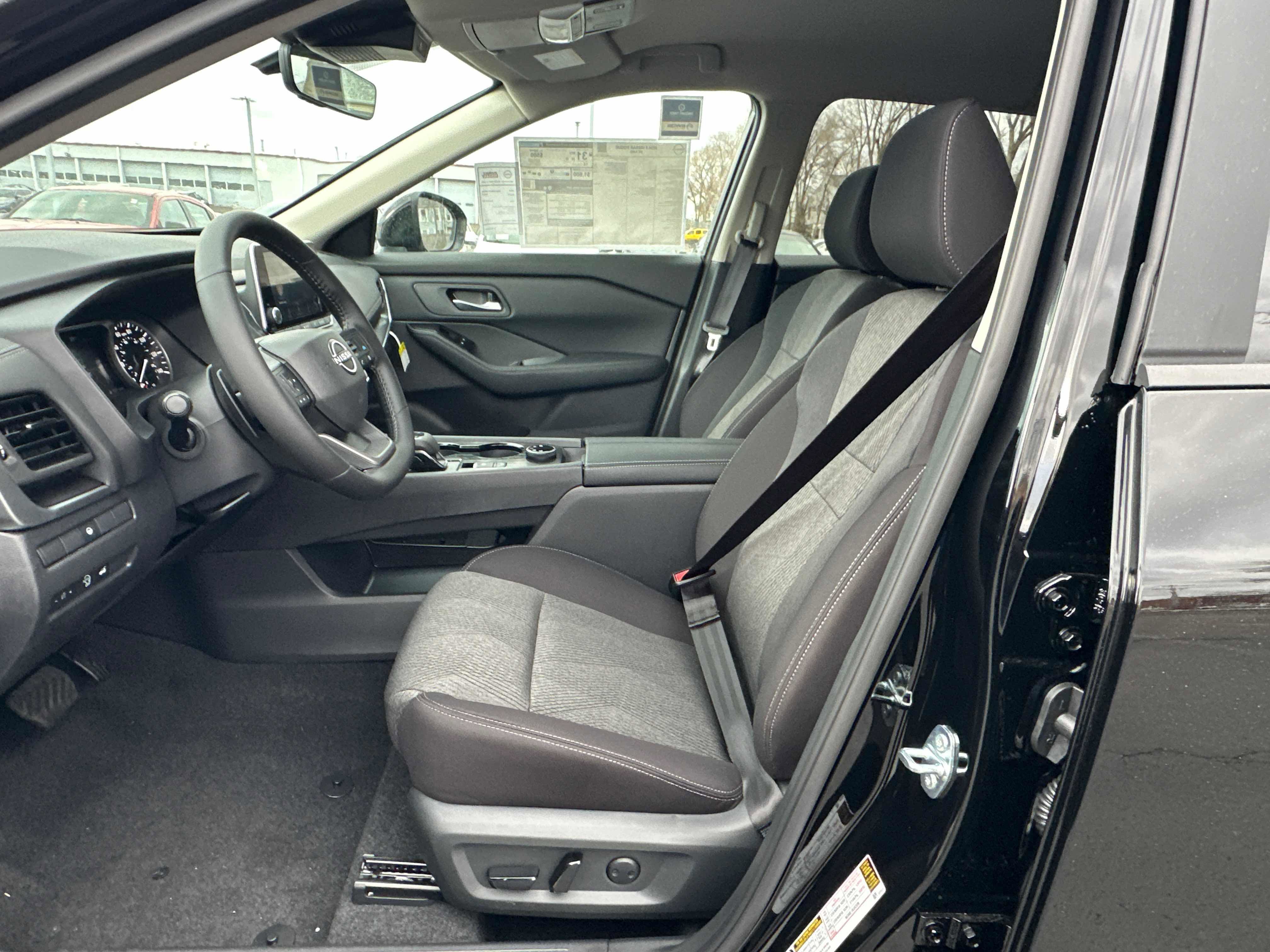 New 2026 Nissan Rogue SV AWD/4WD image 22