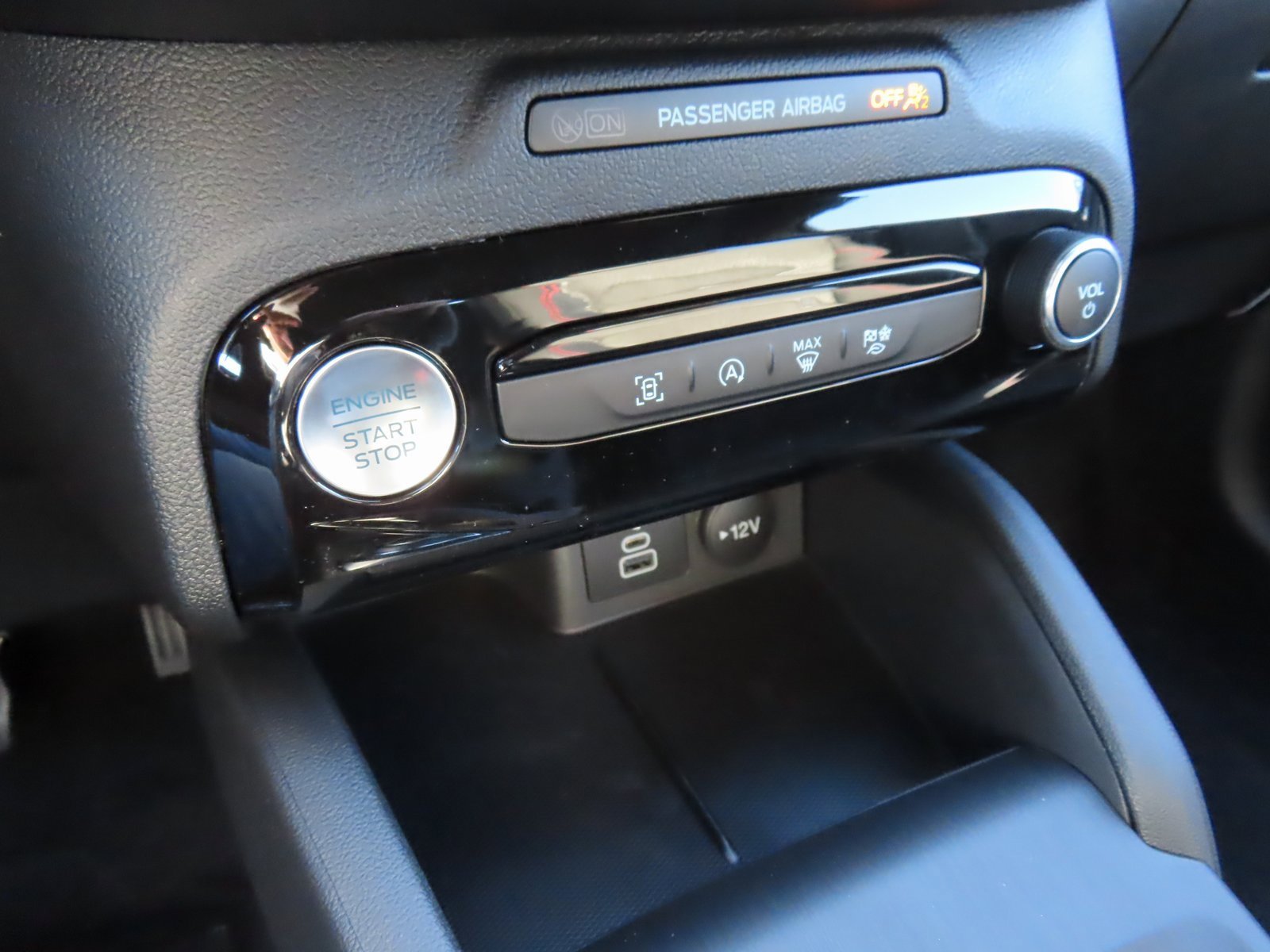 New 2026 Ford Escape ST-Line w/ Tech Pack #1 image 12