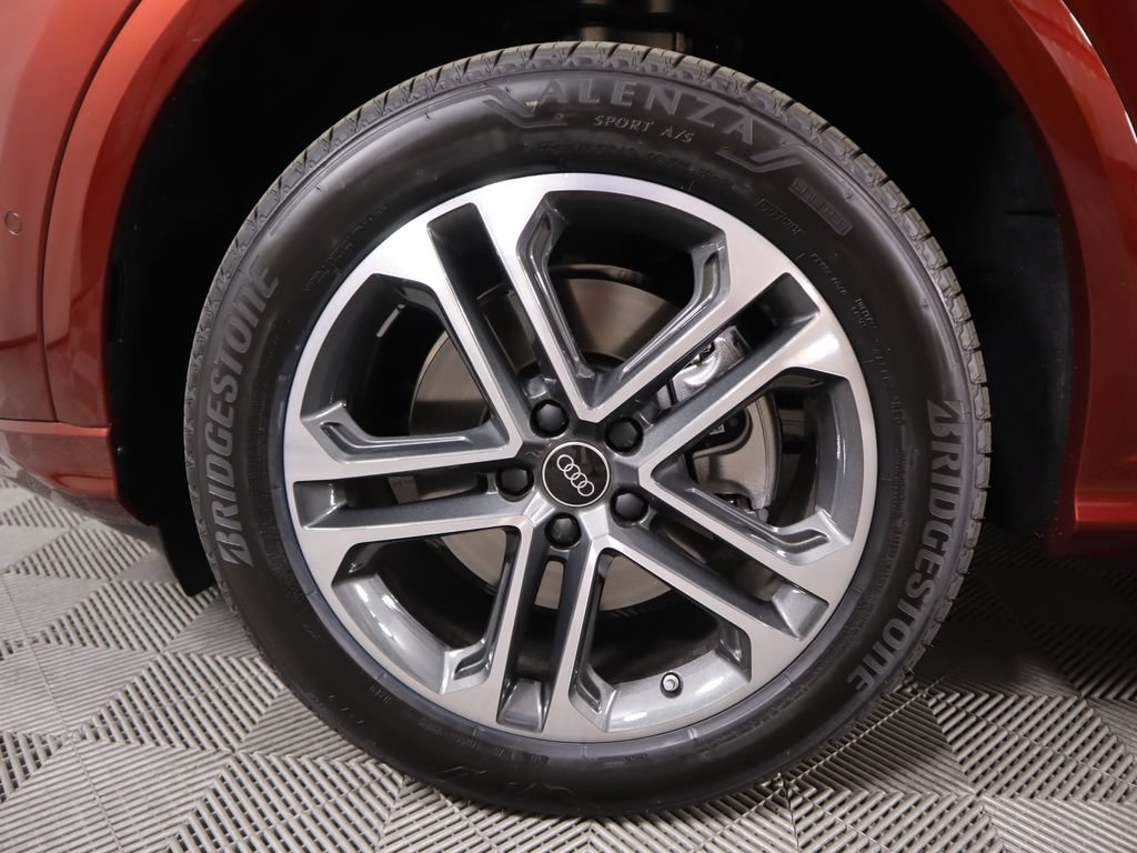 Used 2025 Audi Q5 Premium Plus w/ Premium Plus AWD/4WD image 33