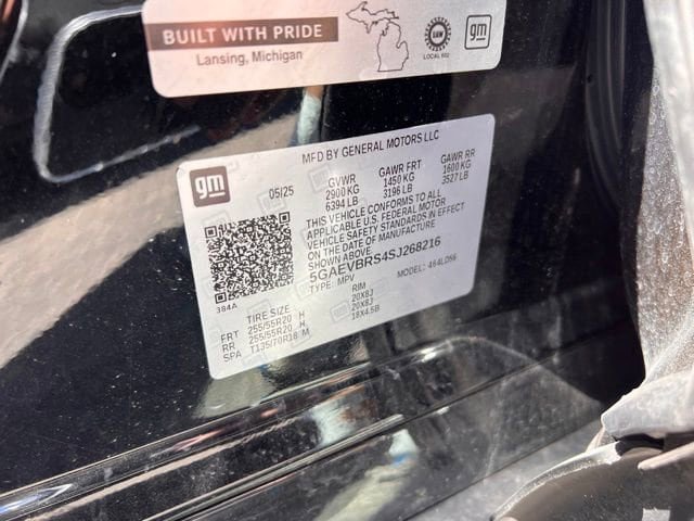 Used 2025 Buick Enclave Sport Touring AWD/4WD image 8
