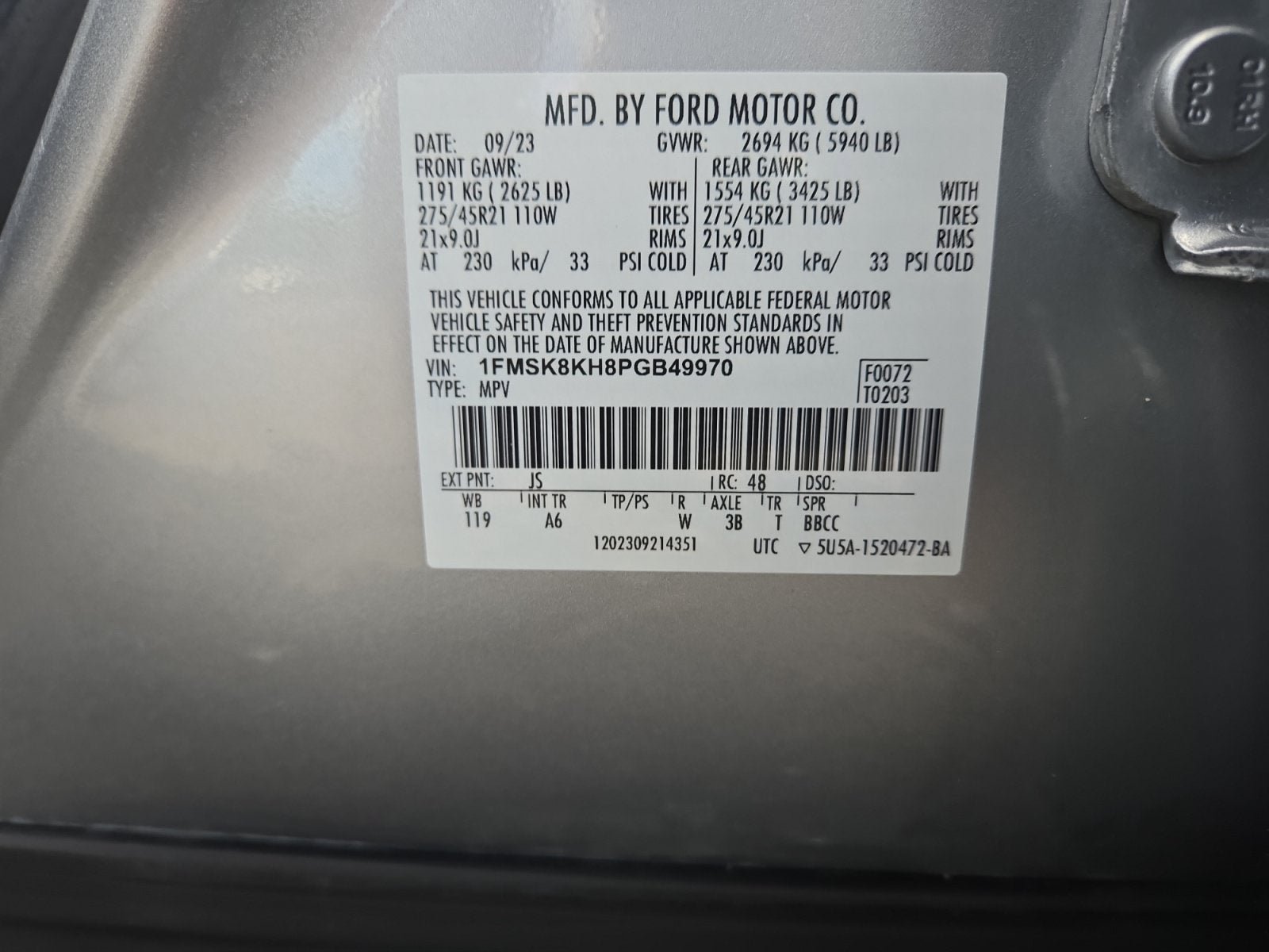 Used 2023 Ford Explorer ST-Line w/ Class IV Trailer Tow Package AWD/4WD image 27