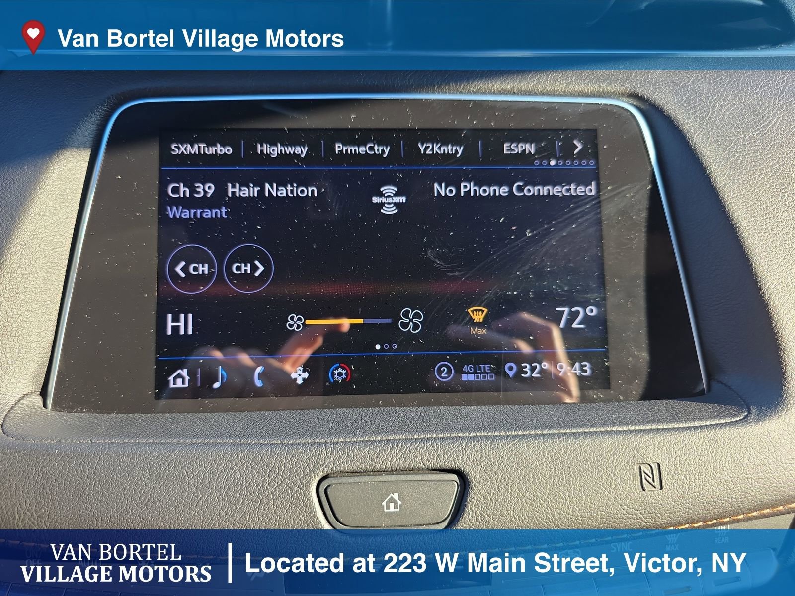 Used 2020 Cadillac XT4 Sport w/ Cold Weather Package image 20