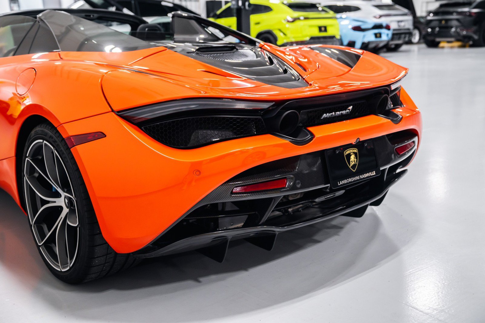 Used 2019 McLaren 720S Performance RWD image 36