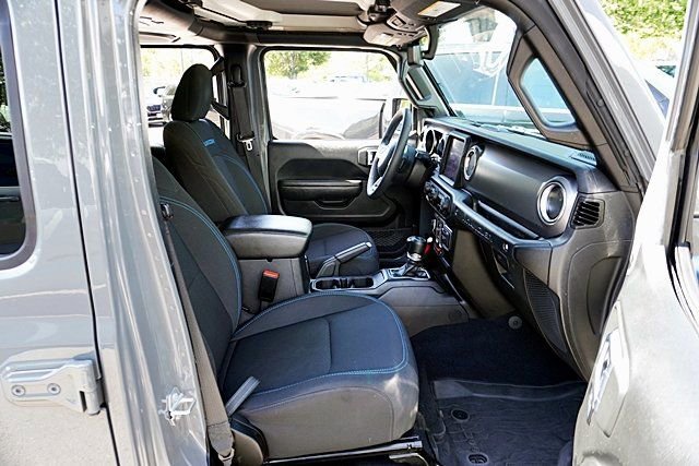 Certified 2023 Jeep Wrangler Unlimited Rubicon 4xe AWD/4WD image 13