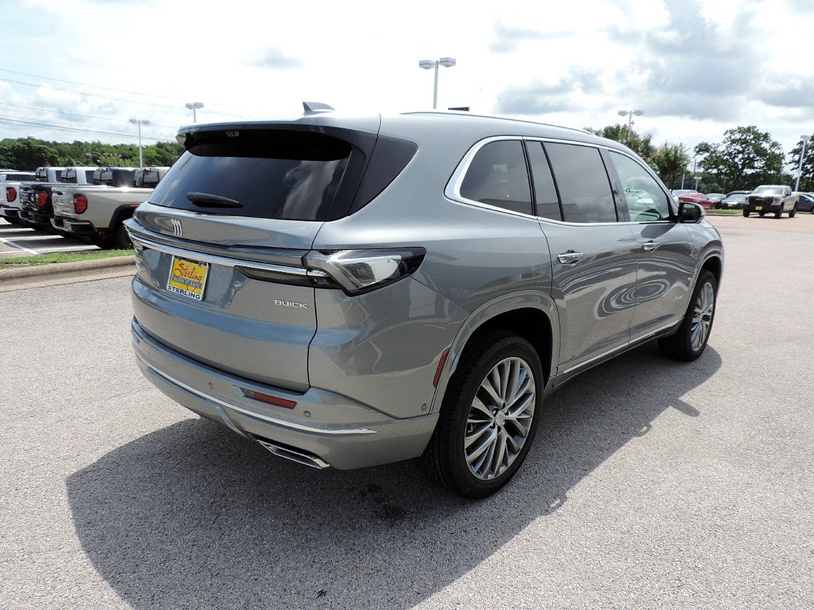 New 2026 Buick Enclave Avenir w/ Super Cruise Package FWD image 5