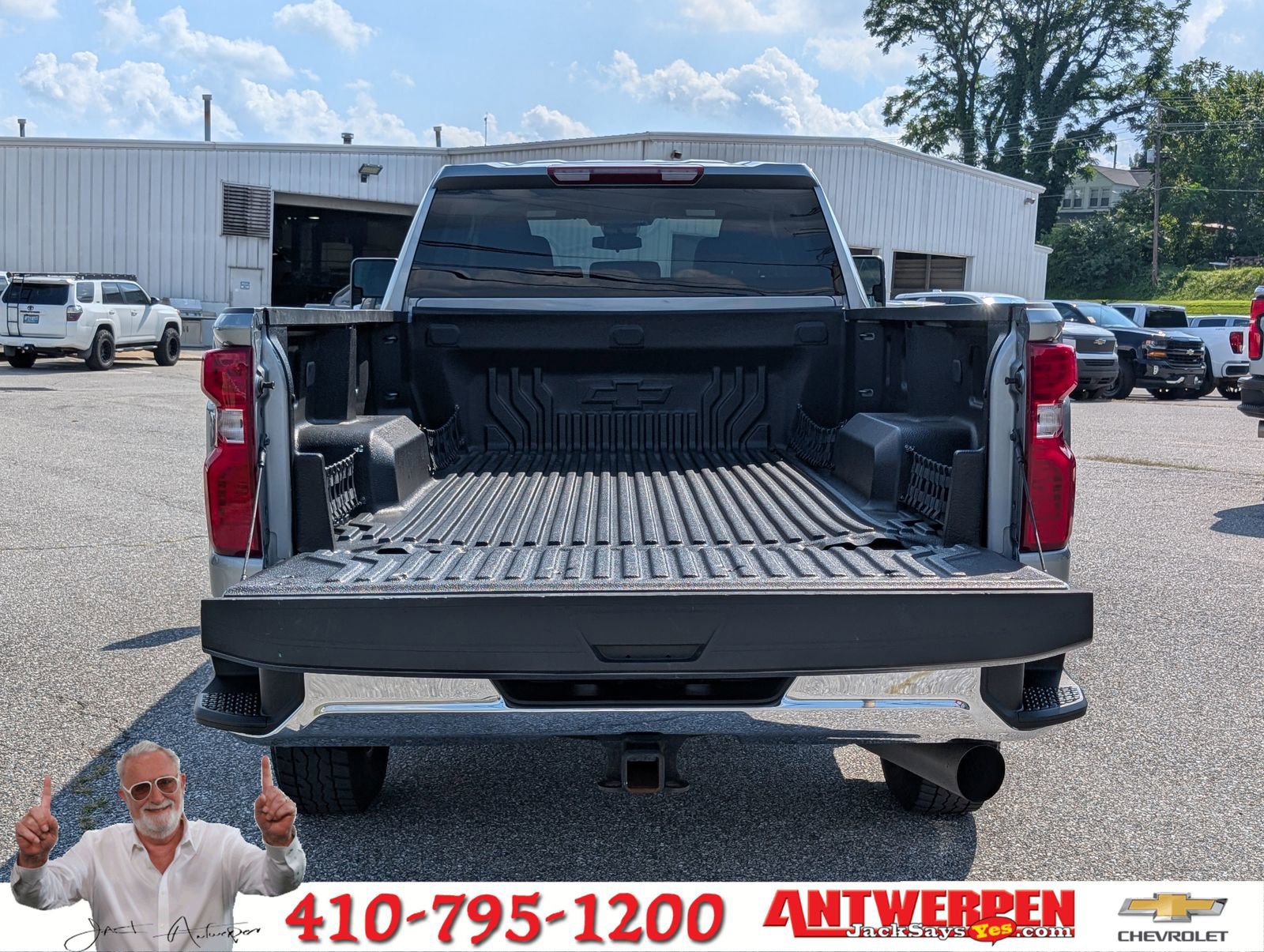 Used 2024 Chevrolet Silverado 2500 LT image 13