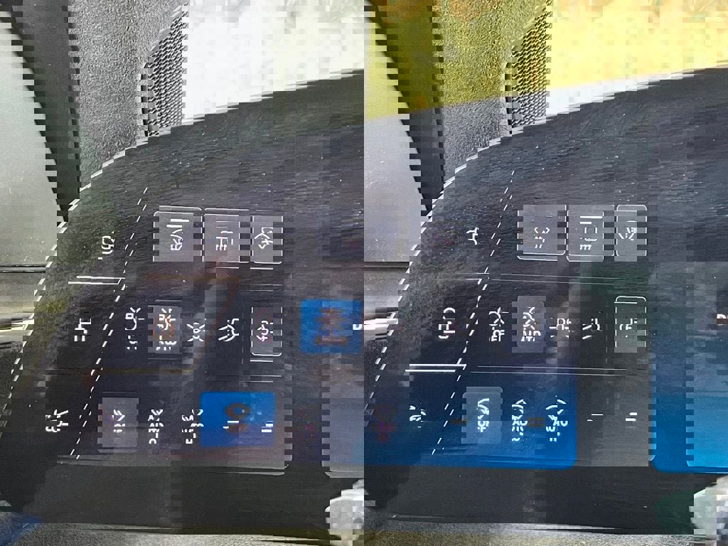 Used 2023 Lucid Air Grand Touring image 26