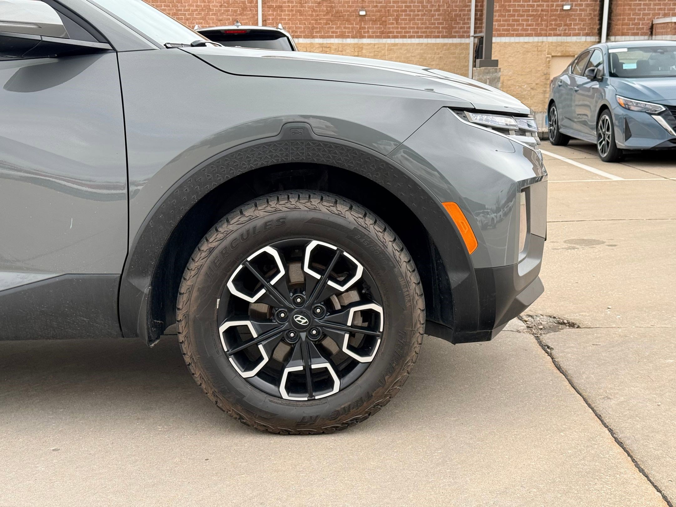 Used 2022 Hyundai Santa Cruz SEL w/ Activity Package image 9