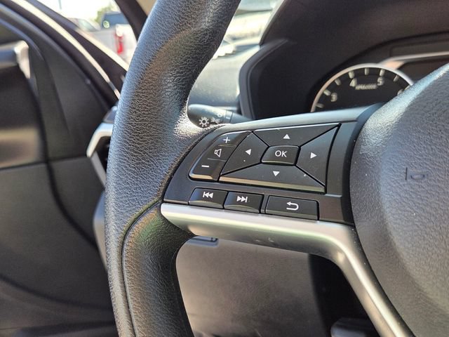Used 2024 Nissan Altima 2.5 SV FWD image 21