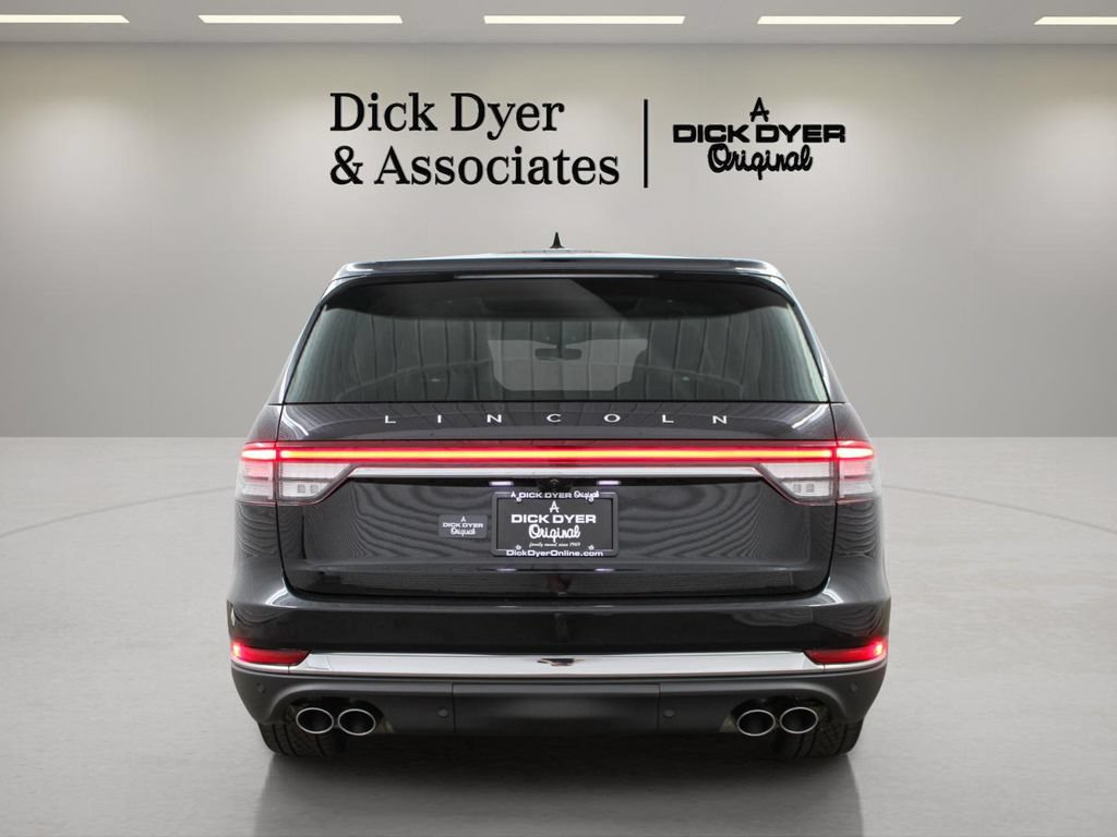 Used 2020 Lincoln Aviator Reserve w/ Equipment Group 202A AWD/4WD image 10