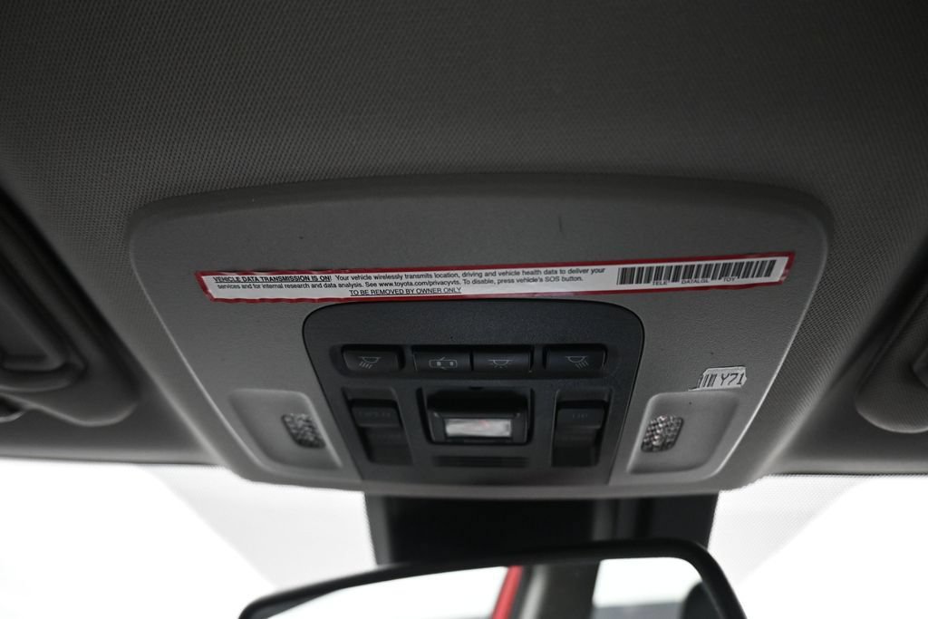 Used 2020 Toyota Camry SE w/ Sunroof Package FWD image 25