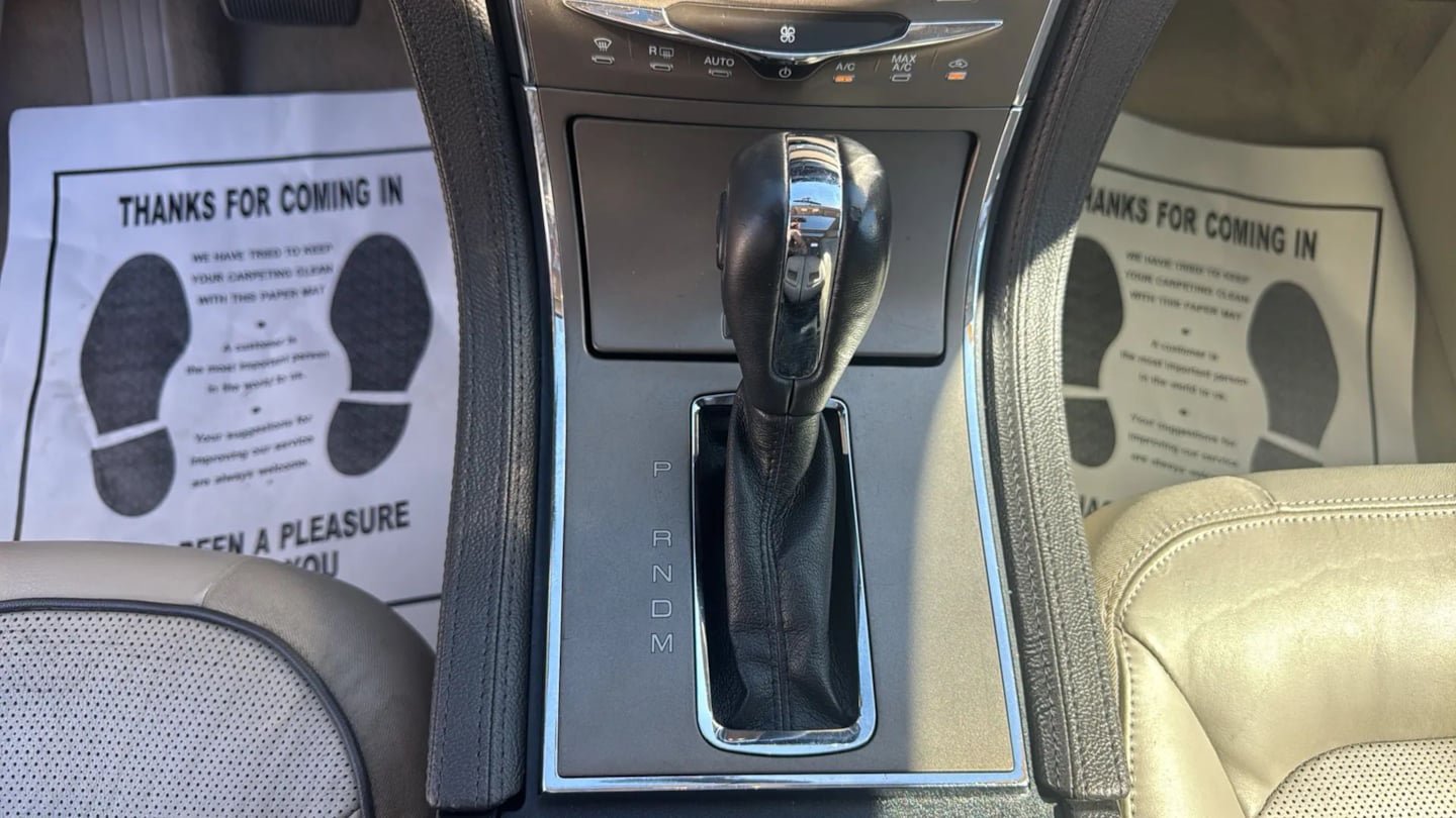 Used 2012 Lincoln MKX FWD w/ Wood Pkg image 16