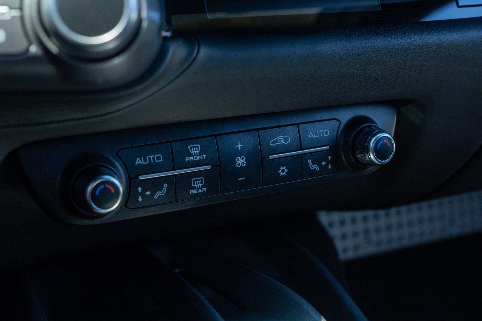 Used 2022 Ferrari 812 GTS RWD image 45