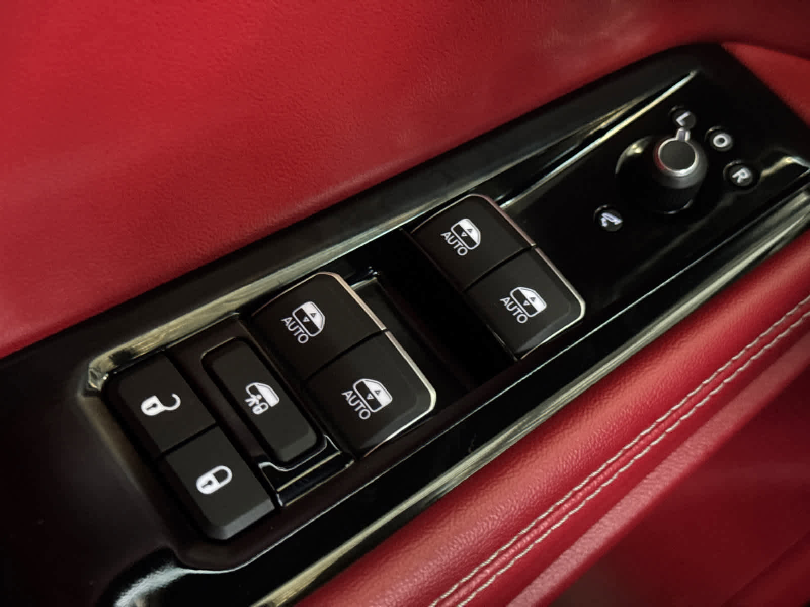 Used 2024 Jeep Wagoneer Launch Edition image 22