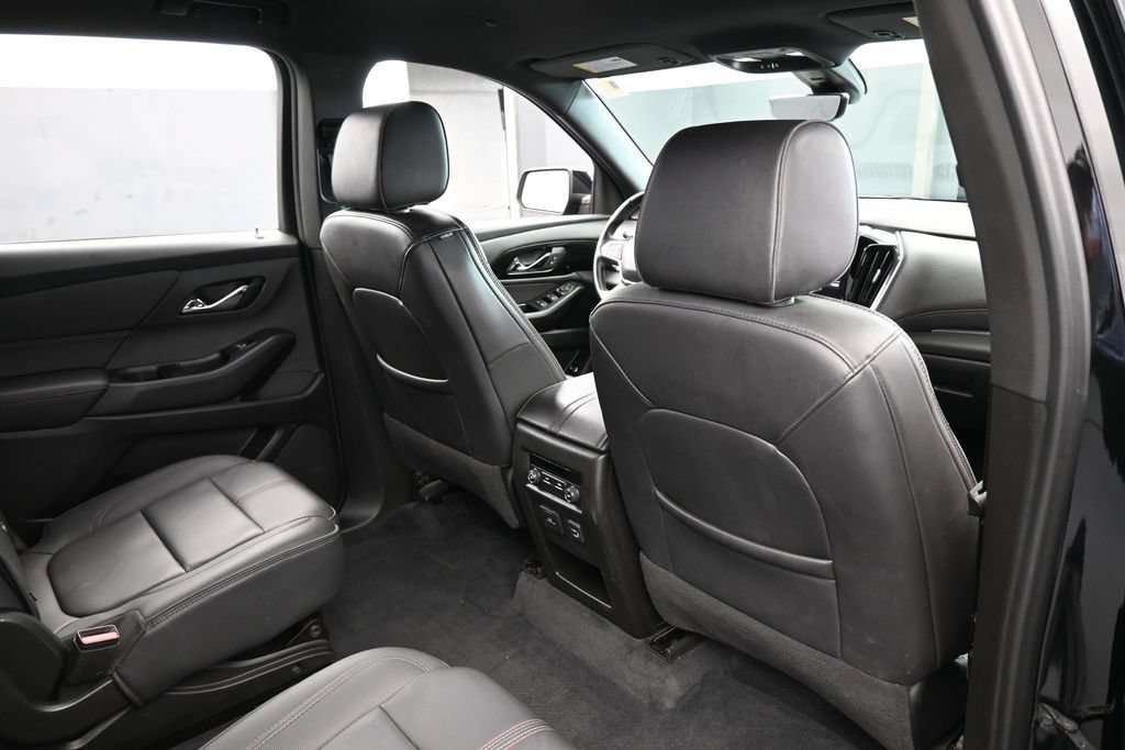 Used 2023 Chevrolet Traverse RS FWD image 52